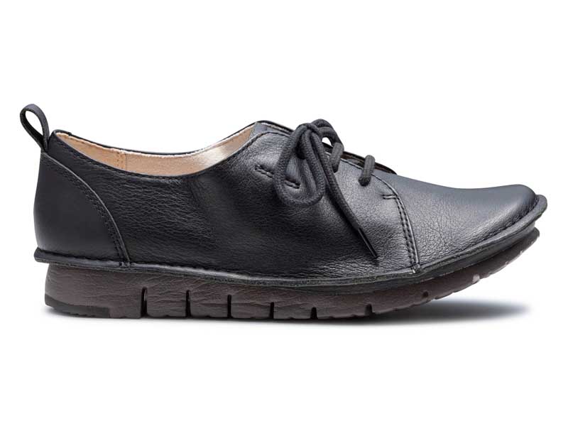 カジュアルレースアップ