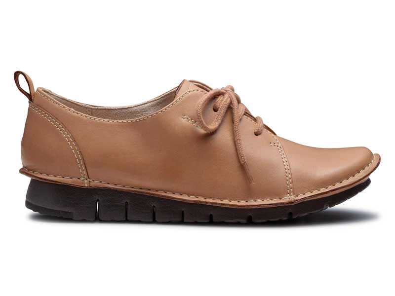 カジュアルレースアップ