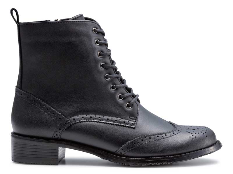 レースアップブーツ