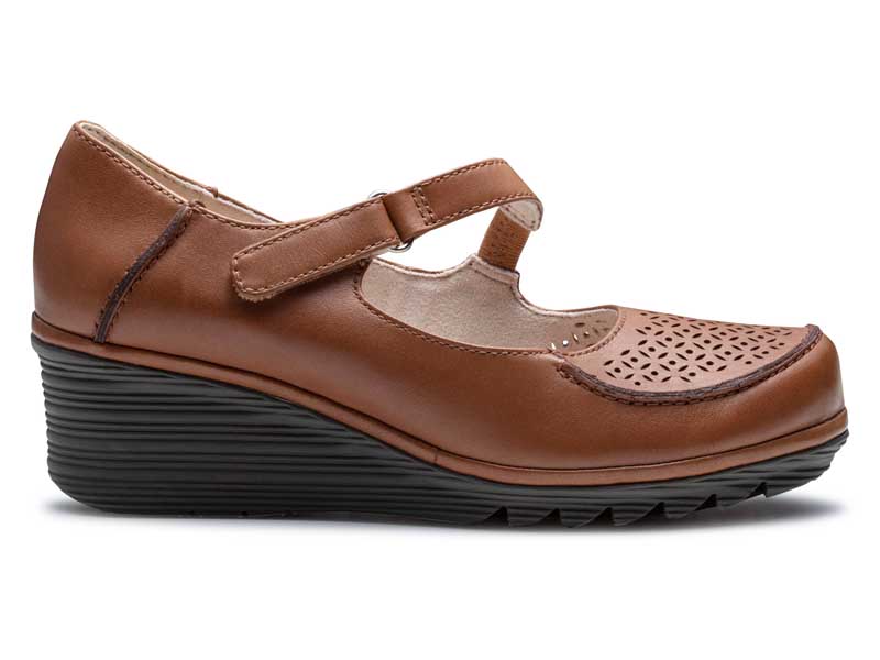 ストラップウエッジシューズ