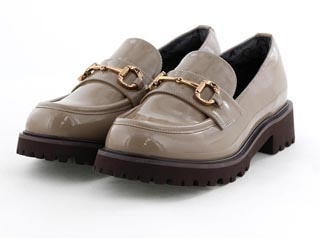 トラックソールレインローファー