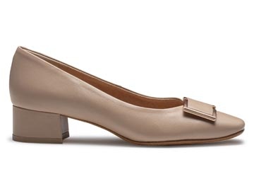 スクエアトウパンプス