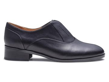 晴雨兼用シューズ